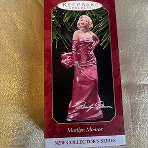 Keepsake Ornament Marilyn Monroe Figurine